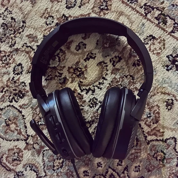 Gaming headphones, brand turtle beach.